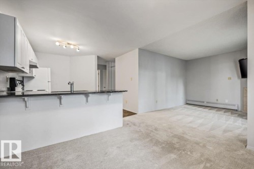 #202 8503 108 St Nw, Edmonton, AB - Indoor