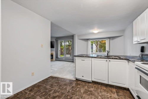 #202 8503 108 St Nw, Edmonton, AB - Indoor Photo Showing Kitchen