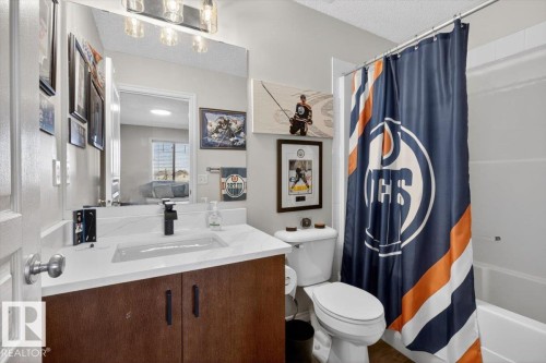 #76 3010 33 Av Nw, Edmonton, AB - Indoor Photo Showing Bathroom