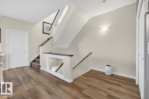 #76 3010 33 Av Nw, Edmonton, AB - Indoor Photo Showing Other Room