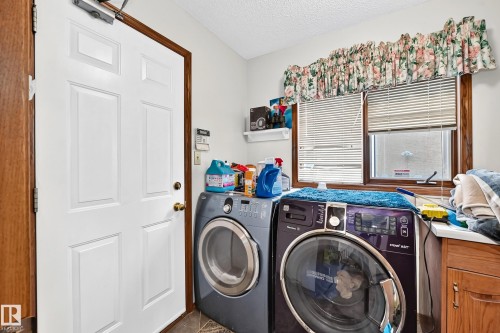 6 Atkinson Place, St. Albert, AB - Indoor Photo Showing Laundry Room