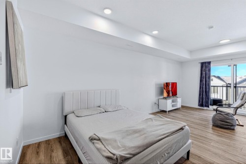 #301 864 Secord Bv Nw, Edmonton, AB - Indoor Photo Showing Bedroom
