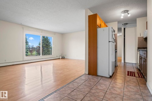 #204 2545 116 St Nw, Edmonton, AB - Indoor Photo Showing Other Room