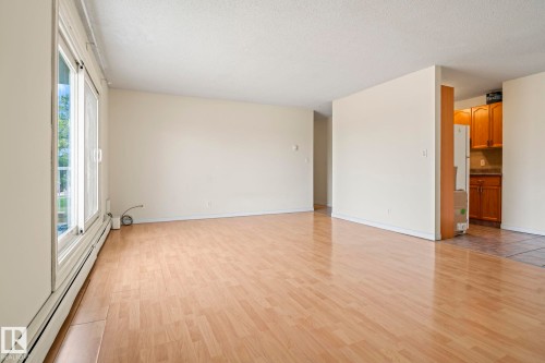 #204 2545 116 St Nw, Edmonton, AB - Indoor Photo Showing Other Room