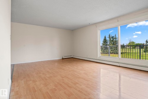 #204 2545 116 St Nw, Edmonton, AB - Indoor Photo Showing Other Room