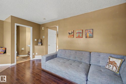 1754 Turvey Bend Bend Nw, Edmonton, AB - Indoor