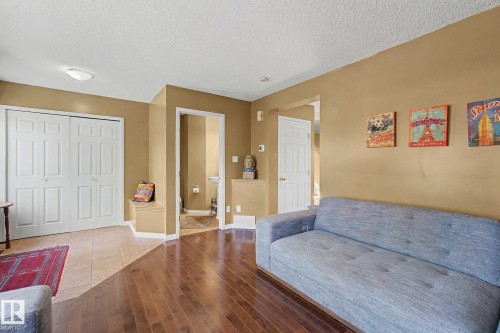 1754 Turvey Bend Bend Nw, Edmonton, AB - Indoor