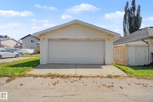 1754 Turvey Bend Bend Nw, Edmonton, AB - Outdoor