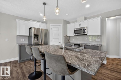 3885 Robins Crescent Nw, Edmonton, AB 