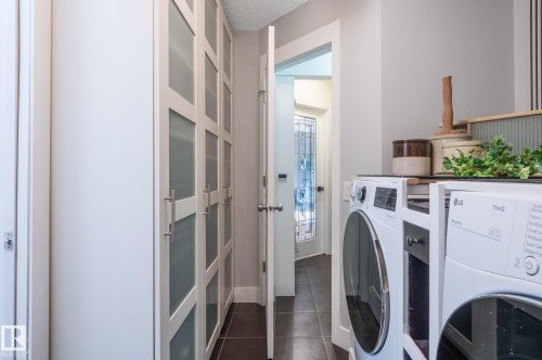 47 Landon Crescent, Spruce Grove, AB - Indoor Photo Showing Laundry Room