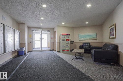 #208 6710 158 Av Nw, Edmonton, AB - Indoor Photo Showing Other Room
