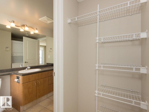#1806 10303 105 St Nw, Edmonton, AB - Indoor With Storage