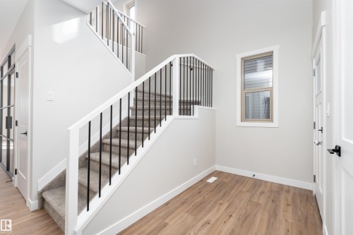 10 Gable Common, Spruce Grove, AB - Indoor Photo Showing Other Room