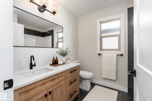 10 Gable Common, Spruce Grove, AB - Indoor Photo Showing Bathroom
