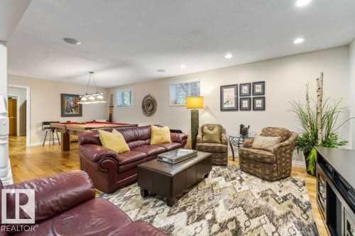 2 Enderby Crescent, St. Albert, AB - Indoor Photo Showing Living Room