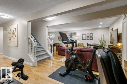 2 Enderby Crescent, St. Albert, AB - Indoor