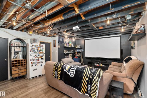11439 39 Avenue Nw, Edmonton, AB - Indoor Photo Showing Basement