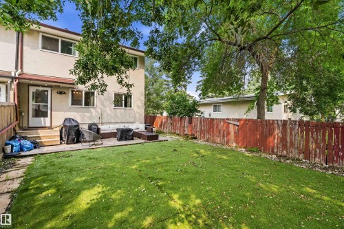 11439 39 Avenue Nw, Edmonton, AB - Outdoor