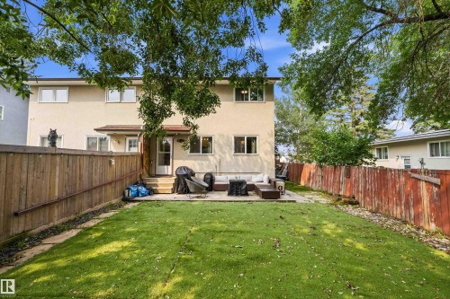 11439 39 Avenue Nw, Edmonton, AB - Outdoor