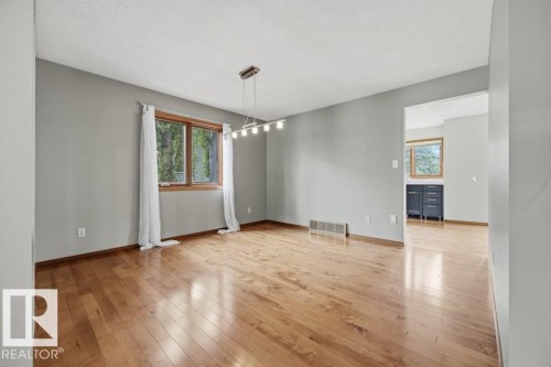 4140 147 Street Nw, Edmonton, AB - Indoor Photo Showing Other Room