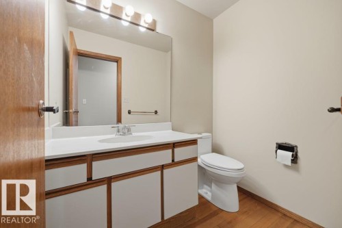 4140 147 Street Nw, Edmonton, AB - Indoor Photo Showing Bathroom