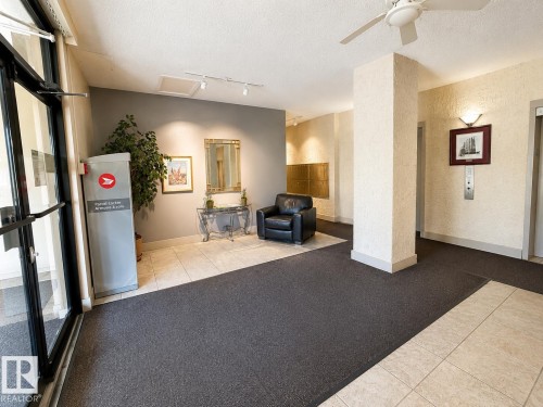 #804 10135 116 St Nw, Edmonton, AB - Indoor