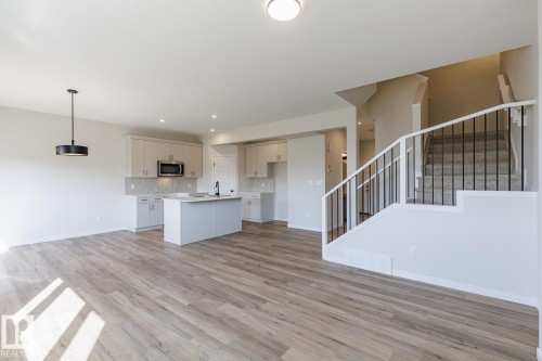 99 Silverstone Drive, Stony Plain, AB - Indoor Photo Showing Kitchen