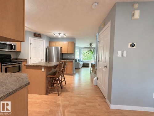 105 Keystone Crescent, Leduc, AB - Indoor Photo Showing Kitchen