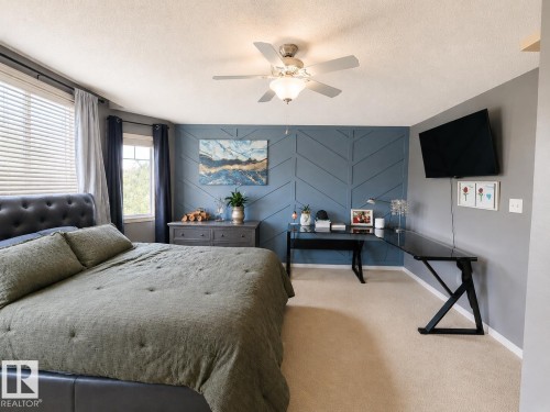 105 Keystone Crescent, Leduc, AB - Indoor Photo Showing Bedroom
