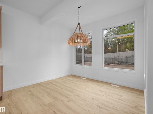 8247 Kiriak Loop Sw, Edmonton, AB - Indoor Photo Showing Other Room