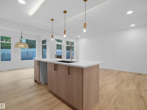 8247 Kiriak Loop Sw, Edmonton, AB - Indoor Photo Showing Kitchen