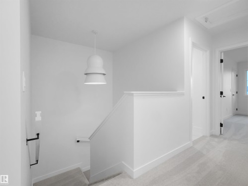 8247 Kiriak Loop Sw, Edmonton, AB - Indoor Photo Showing Other Room
