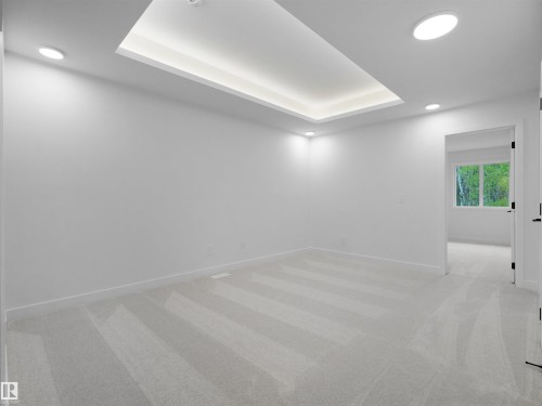 8247 Kiriak Loop Sw, Edmonton, AB - Indoor Photo Showing Other Room