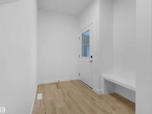 8247 Kiriak Loop Sw, Edmonton, AB - Indoor Photo Showing Other Room