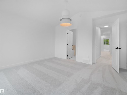 8247 Kiriak Loop Sw, Edmonton, AB - Indoor Photo Showing Other Room