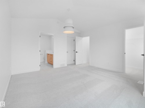 8247 Kiriak Loop Sw, Edmonton, AB - Indoor Photo Showing Other Room
