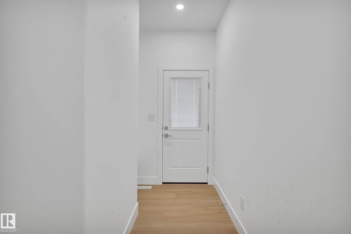 76 Penn Place, Spruce Grove, AB - Indoor Photo Showing Other Room