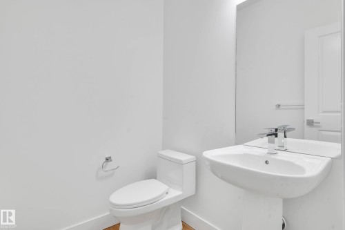 76 Penn Place, Spruce Grove, AB - Indoor Photo Showing Bathroom