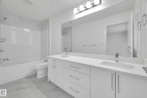 76 Penn Place, Spruce Grove, AB - Indoor Photo Showing Bathroom