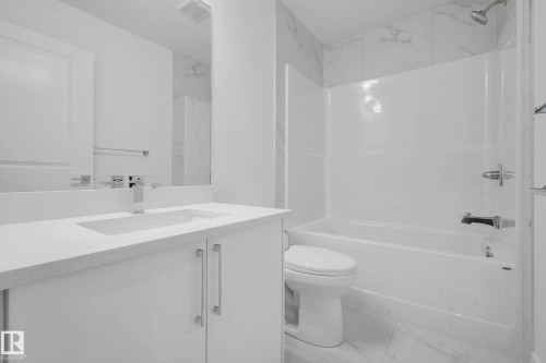 76 Penn Place, Spruce Grove, AB - Indoor Photo Showing Bathroom