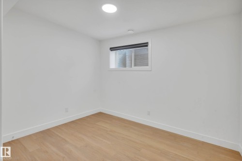 76 Penn Place, Spruce Grove, AB - Indoor Photo Showing Other Room