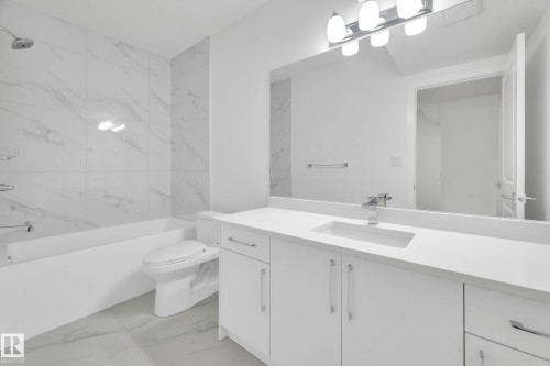 76 Penn Place, Spruce Grove, AB - Indoor Photo Showing Bathroom