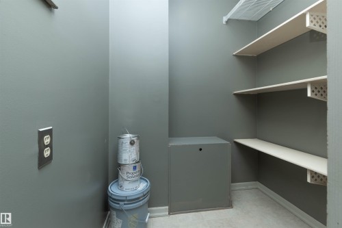 #23 14620 26 St Nw, Edmonton, AB - Indoor With Storage