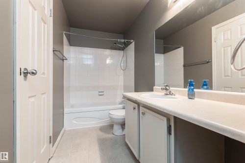 #23 14620 26 St Nw, Edmonton, AB - Indoor Photo Showing Bathroom