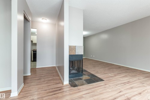 #23 14620 26 St Nw, Edmonton, AB - Indoor Photo Showing Other Room
