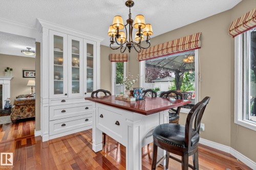 3108 36B Avenue Nw, Edmonton, AB - Indoor Photo Showing Dining Room