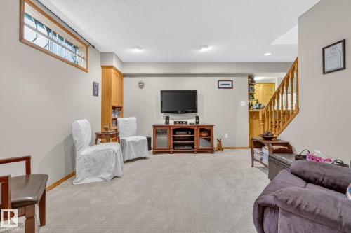 3108 36B Avenue Nw, Edmonton, AB - Indoor Photo Showing Other Room