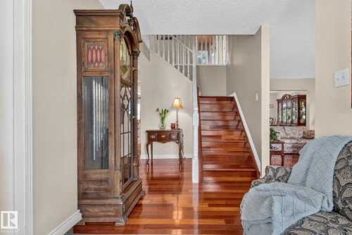 3108 36B Avenue Nw, Edmonton, AB - Indoor Photo Showing Other Room