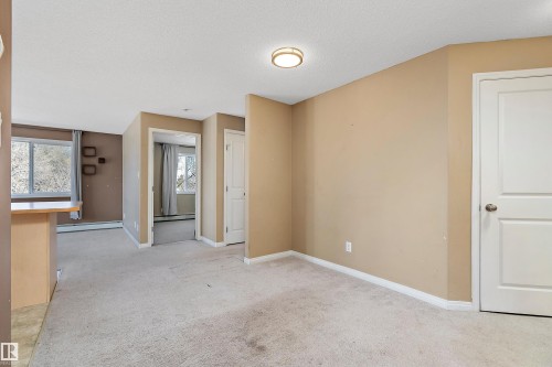 #325 11325 83 St Nw, Edmonton, AB - Indoor Photo Showing Other Room
