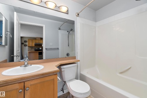 #325 11325 83 St Nw, Edmonton, AB - Indoor Photo Showing Bathroom